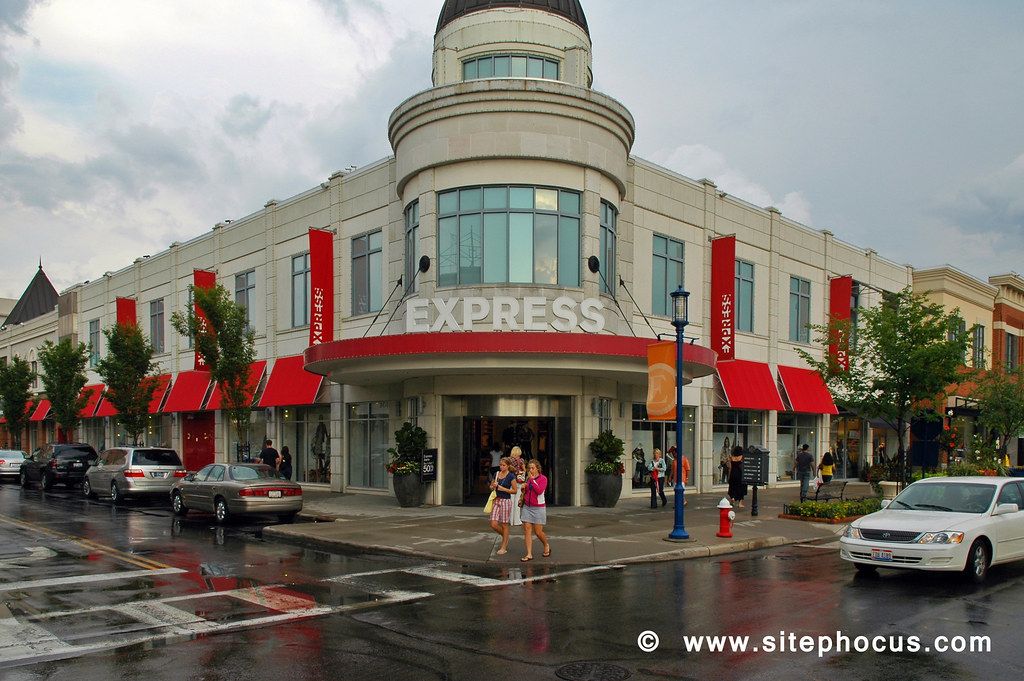 Easton Town Center031 Retail building at the Easton Town … Flickr