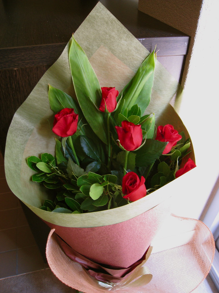 Valentine's Day Flowers Very surprised to wake up to a del… Flickr