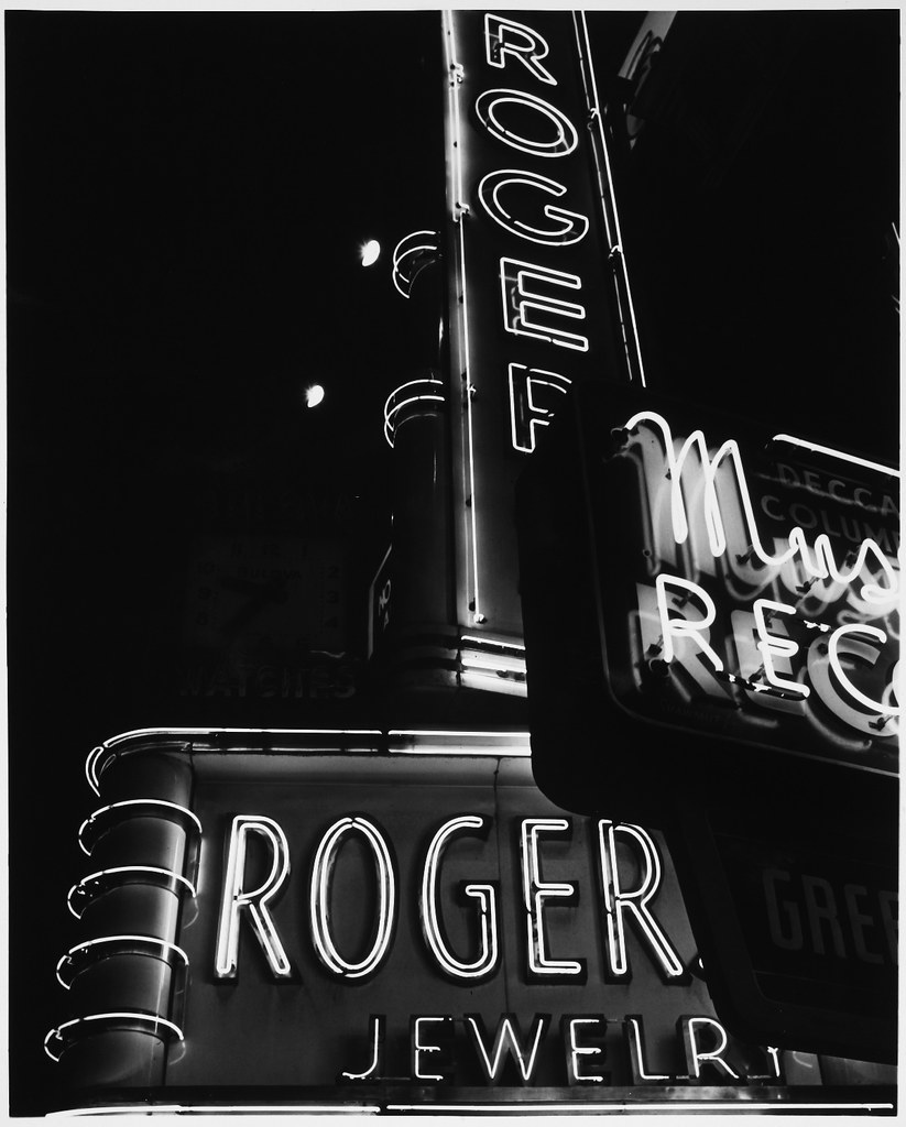 Neon Signs, Night, Central Square Title Neon Signs, Night,… Flickr