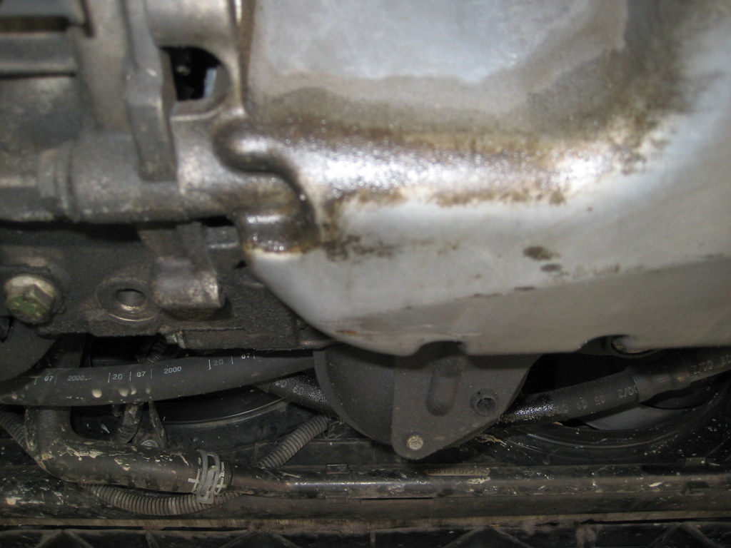Oli Pan Damage 009 Oil pan damage (after oil was wiped awa… Flickr