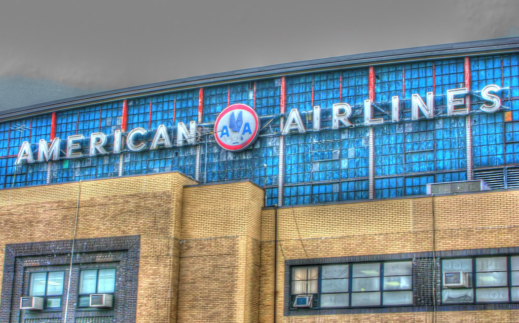 Laguardia American Airlines Terminal American Airlines Hangar at Laguardia Airport Standing in … Flickr