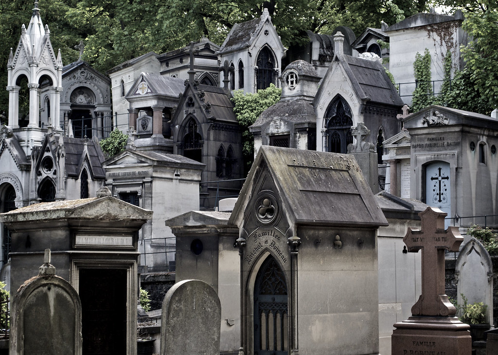 Montmartre Cemetary, Paris Montmartre Cemetery is a famous… Flickr