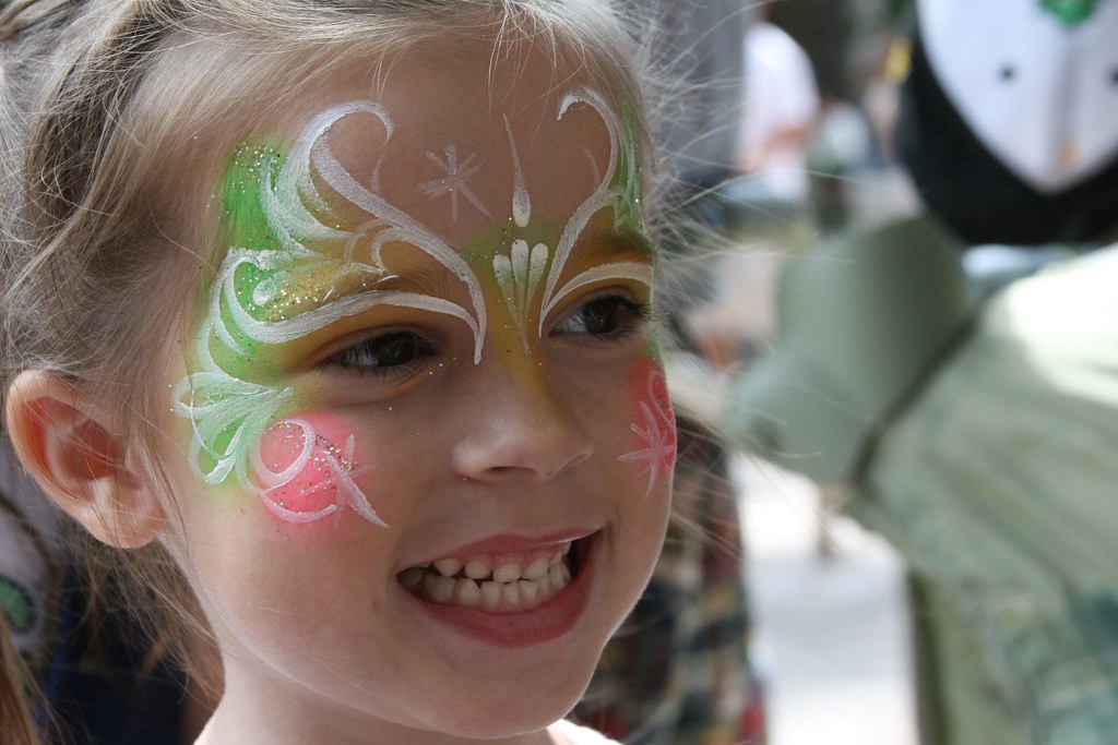 FacePainting at Disney Thomas Smith Flickr