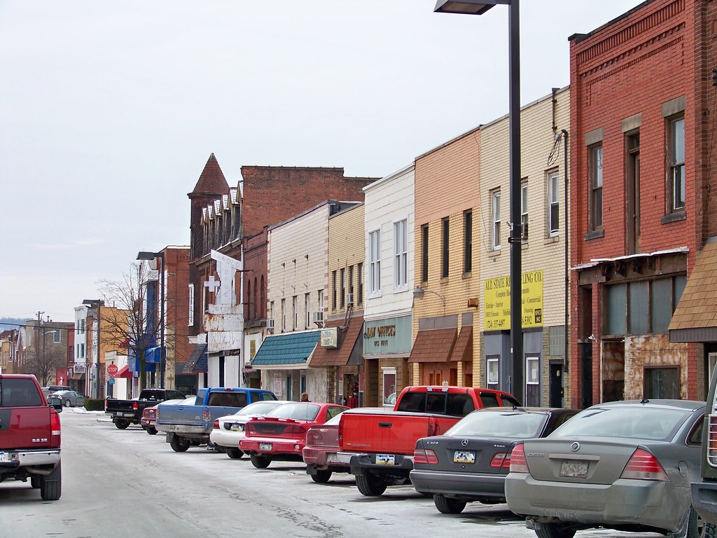 Arnold, PA Looking down 5th Avenue in Arnold, PA Jon Dawson Flickr