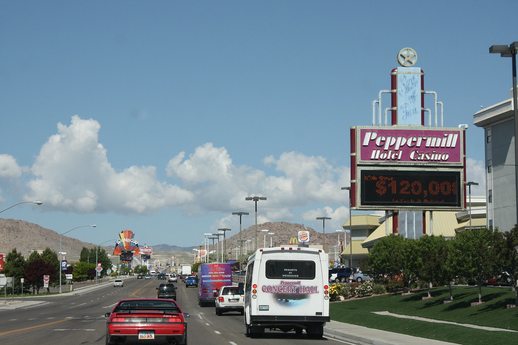 Casino Central Crossing the Border into Nevada from Utah… Flickr