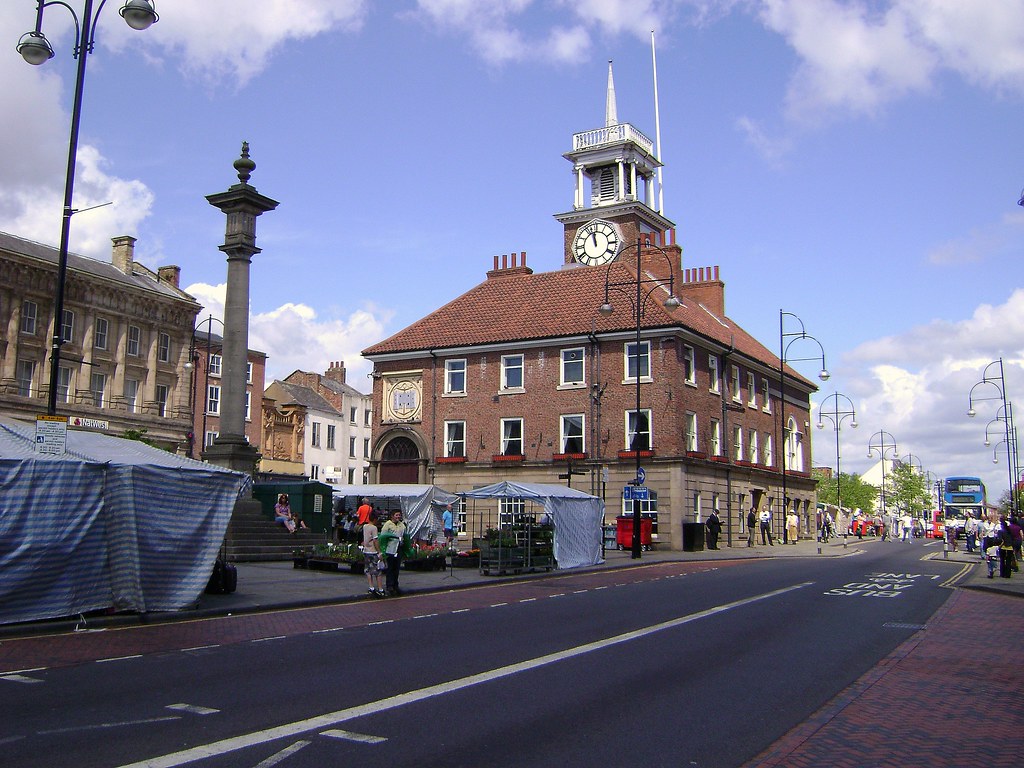 Stockton on Tees Town Hall. High Street.On market day. Flickr