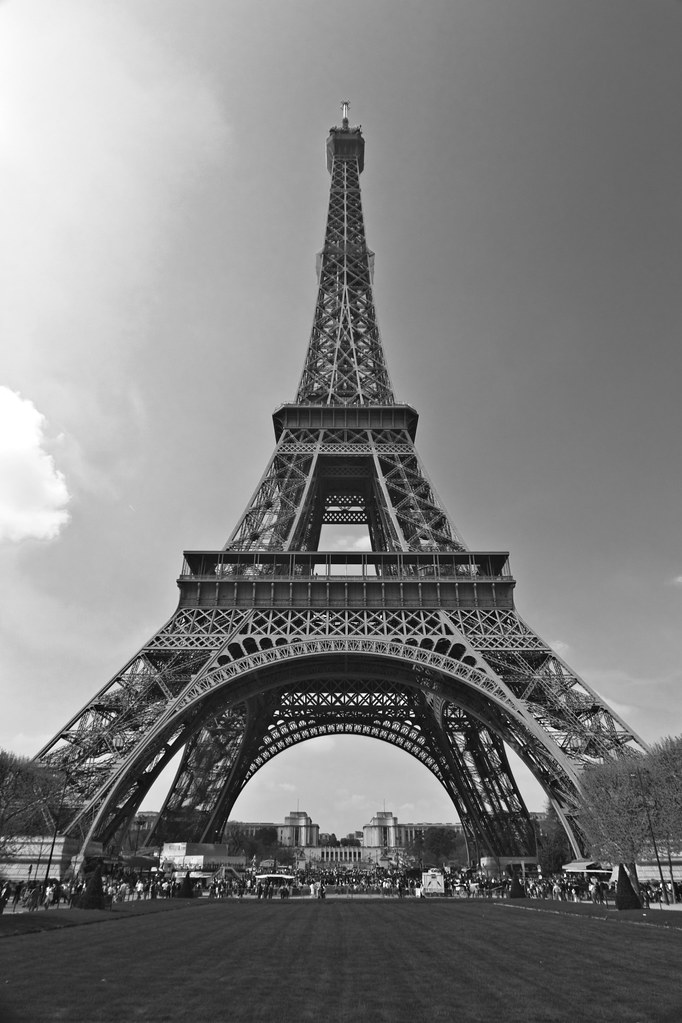 La Torre Eiffel en blanco y negro 1 Web I Blog I Facebook … Flickr