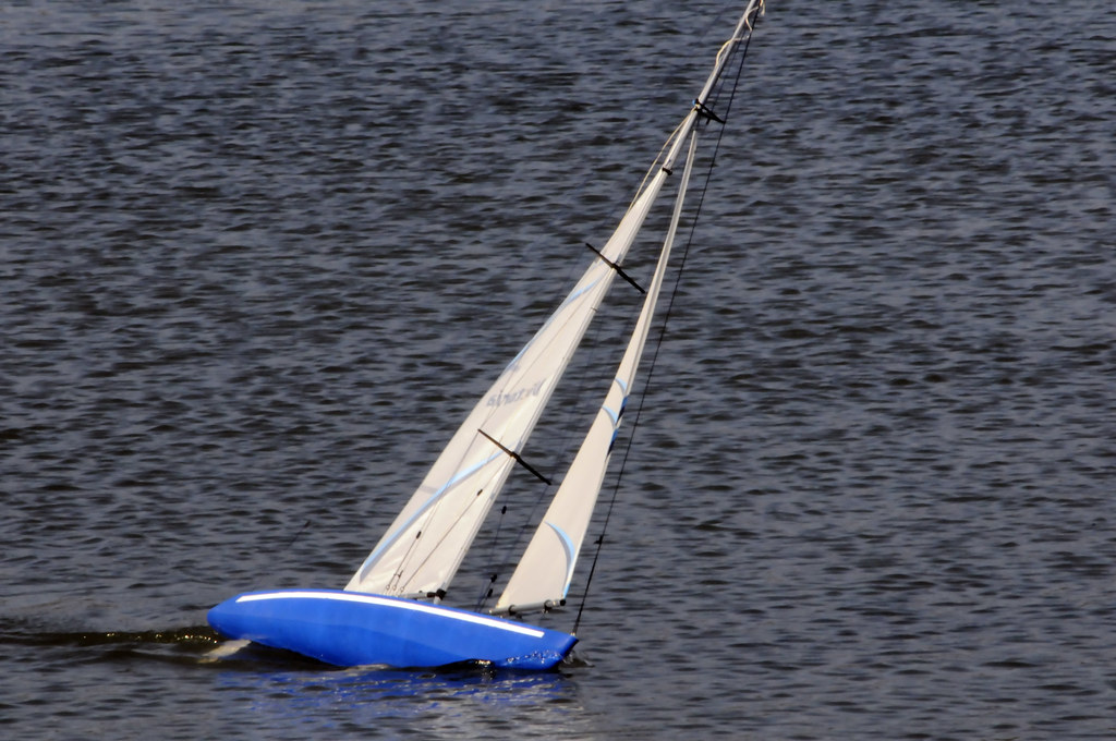Victoria Class RC sailboat underway Victoria Class RC sail… Flickr