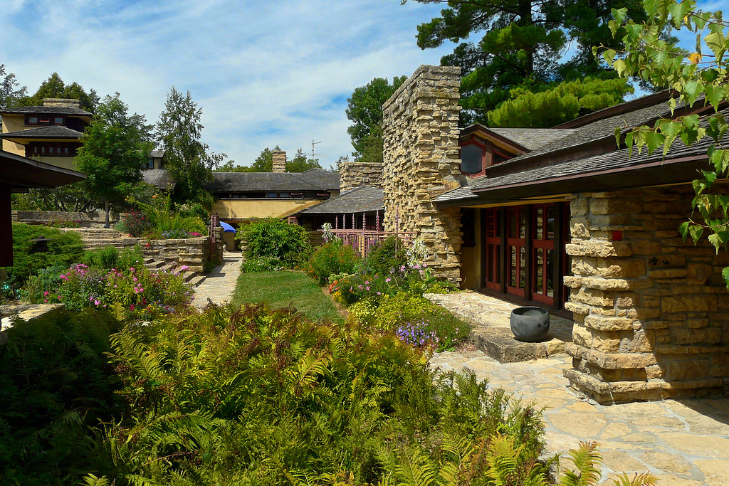 Taliesin East House, Spring Green Wisconsin \ Steve Hoge Flickr