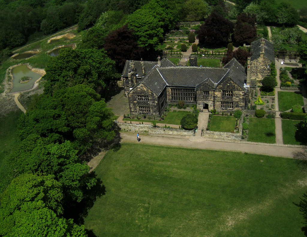 Oakwell Hall Oakwell Hall, Birstall, West Yorkshire, was b… Flickr
