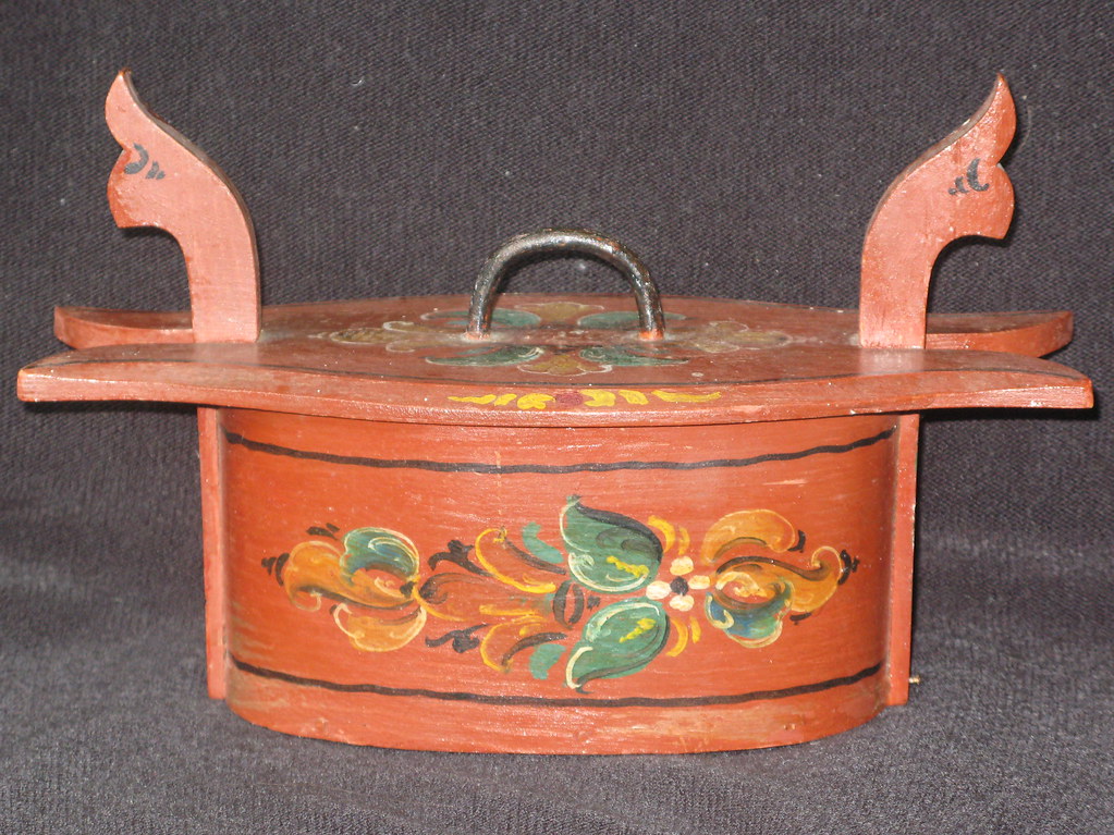Small Rosemaling Tine Box Tine box (bentwood box) with ros… Flickr