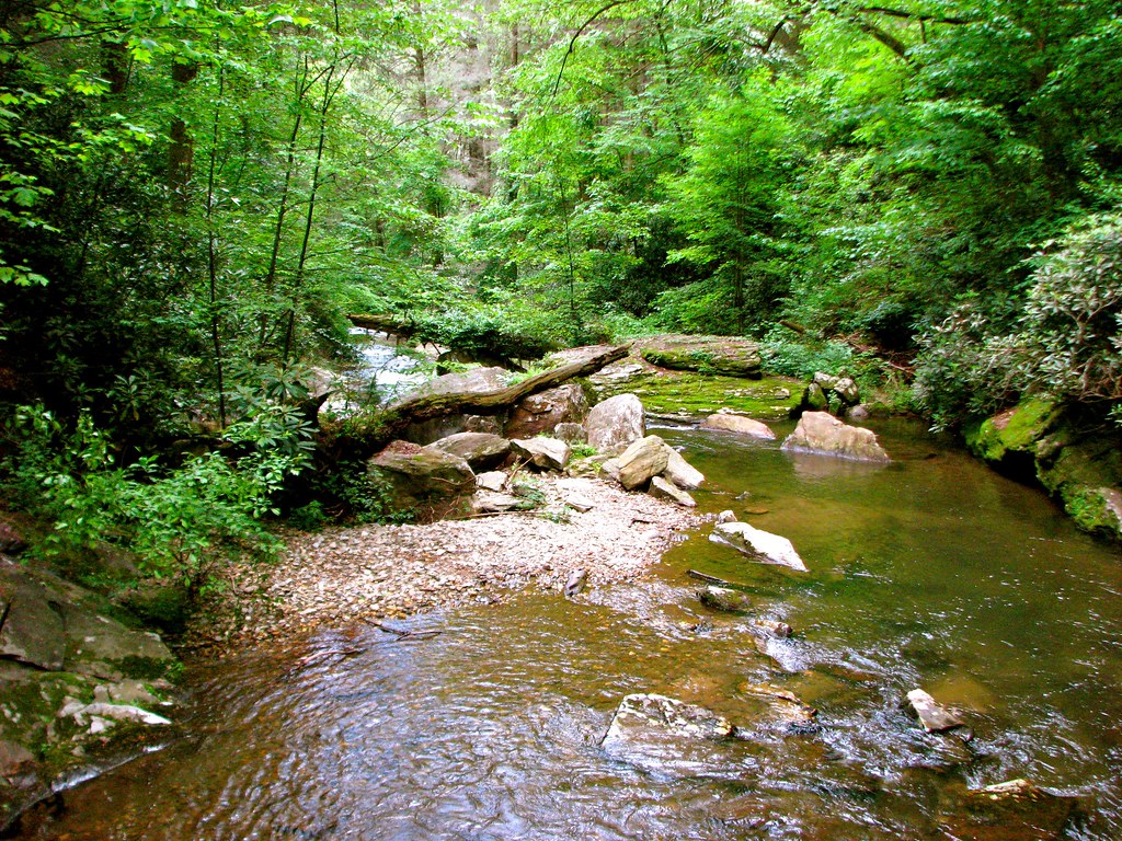 Dukes Creek Falls Chattahoochee National Forest, Helen, GA… Jeff