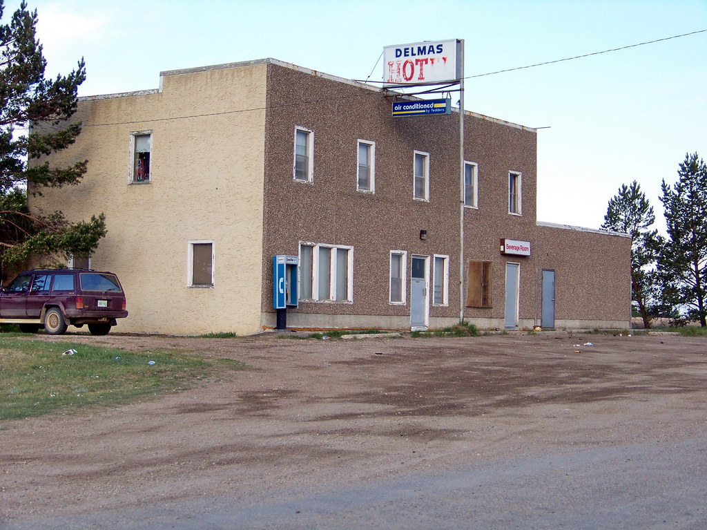 SK09f185 Hotel Beverage Room, Delmas, Saskatchewan 2009 Flickr