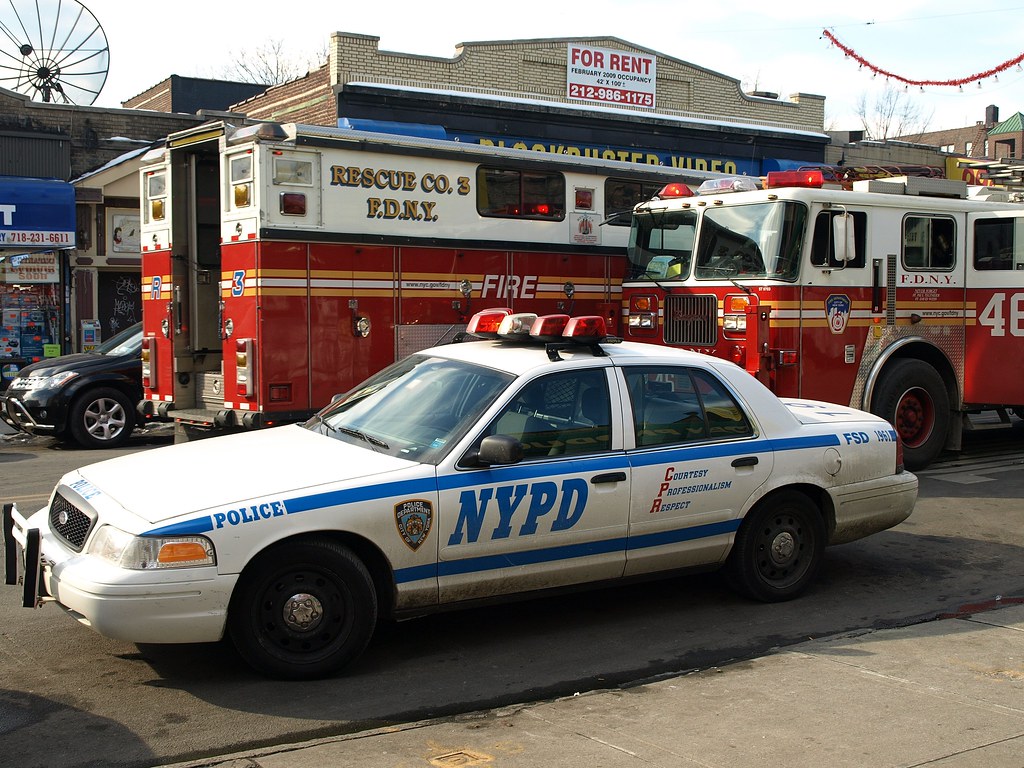 FDNY Rescue 3 Truck, Ladder 46 & NYPD Police Car, Bronx, N… Flickr