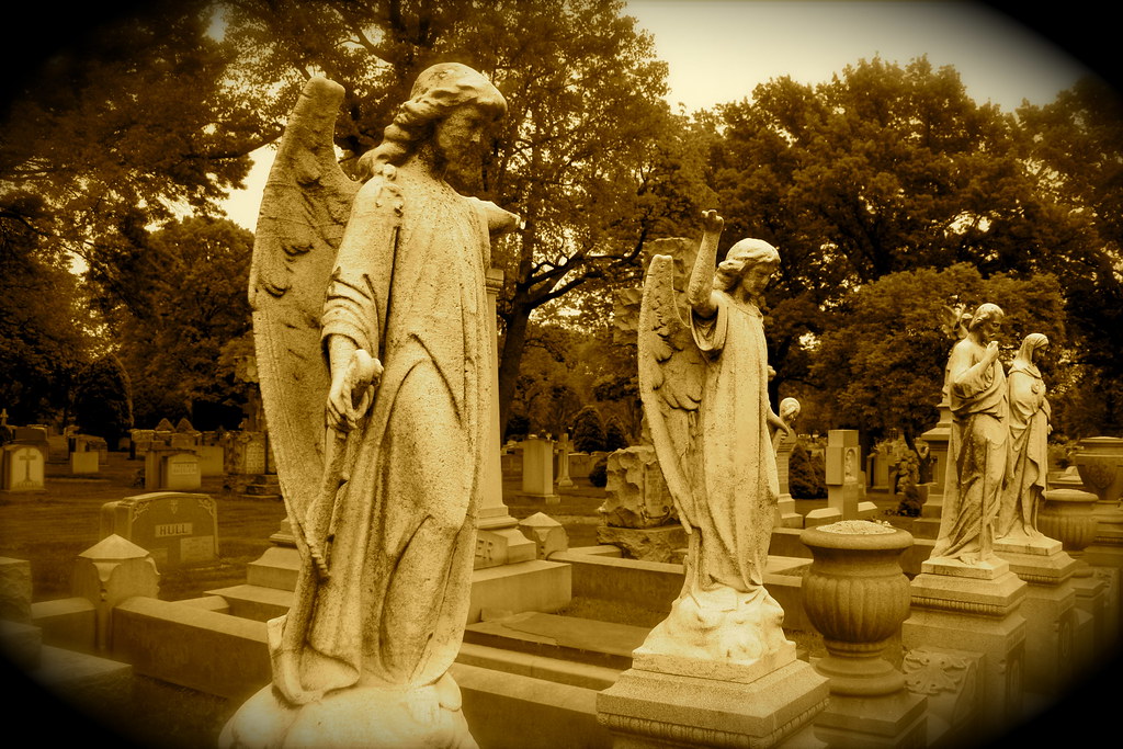 ST. JOHN'S CATHOLIC CEMETERY, QUEENS, NY, 20 MAY 2008 Flickr