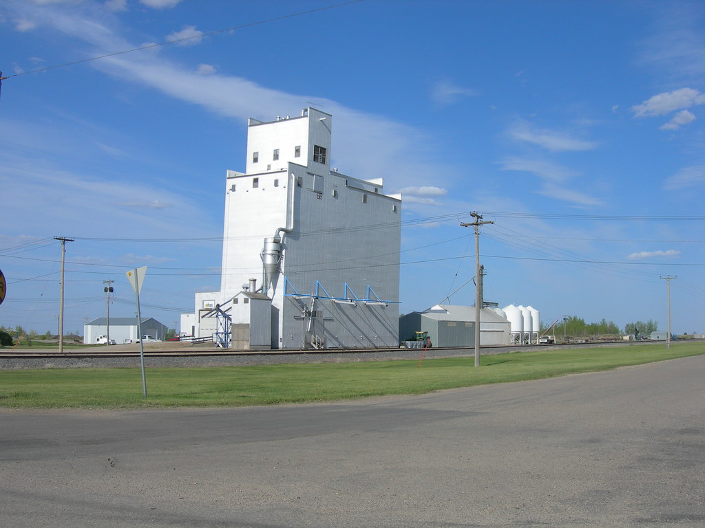Lignite Grain Elevator Lignite, North Dakota Flickr