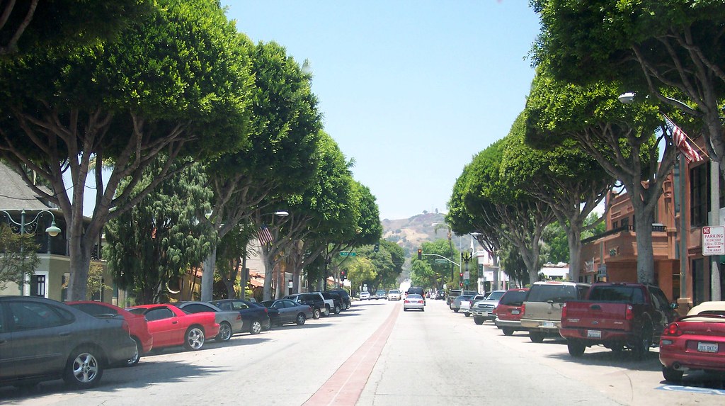 Greenleaf Avenue, Whittier, CA This is considered "Uptown"… Flickr