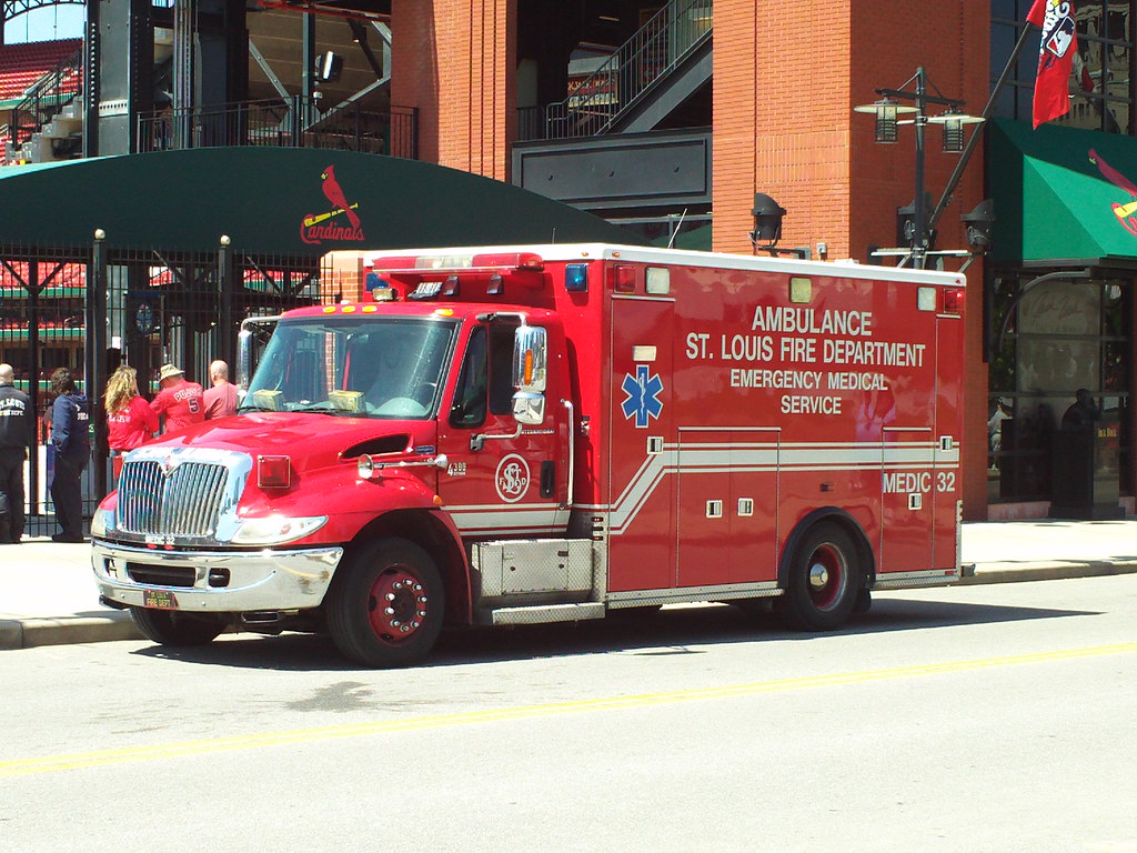 St. Louis Ambulance Medic 32 ambulance JBurk2322 Flickr
