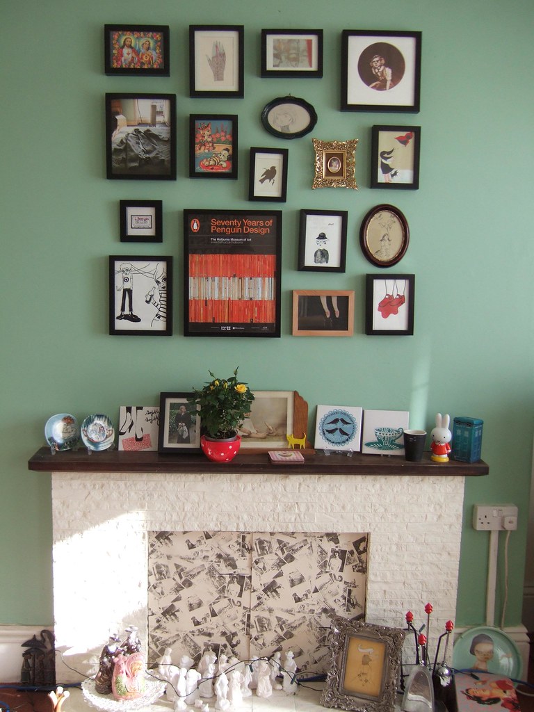 chimney breast painted in a mixture of two colours, mixed … Flickr