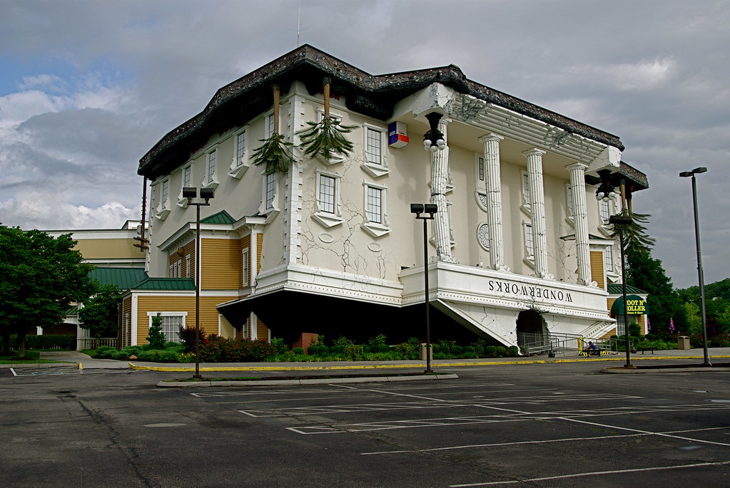 Upside down house Upside down house in Pigeon TN. duanegitar