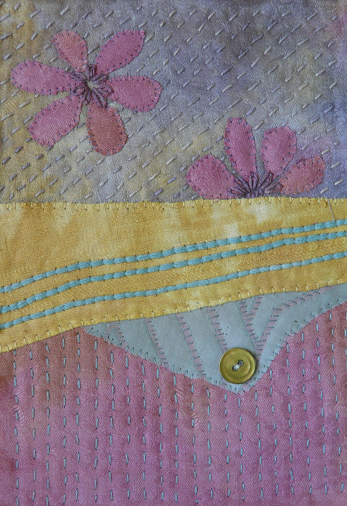 Recycling old linen. Natural dye extracts on old linen, ha… Fi84