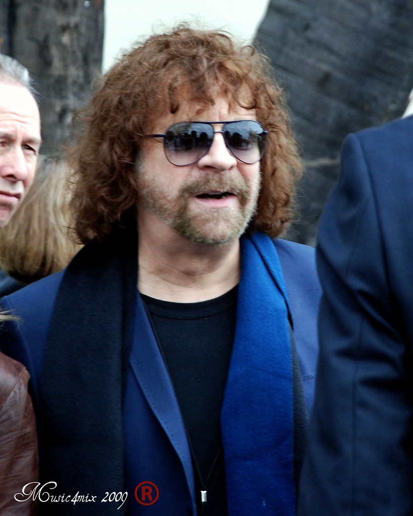 Jeff Lynne (ELO) Jeff Lynne Lead Singer Of The Rock Group … Flickr