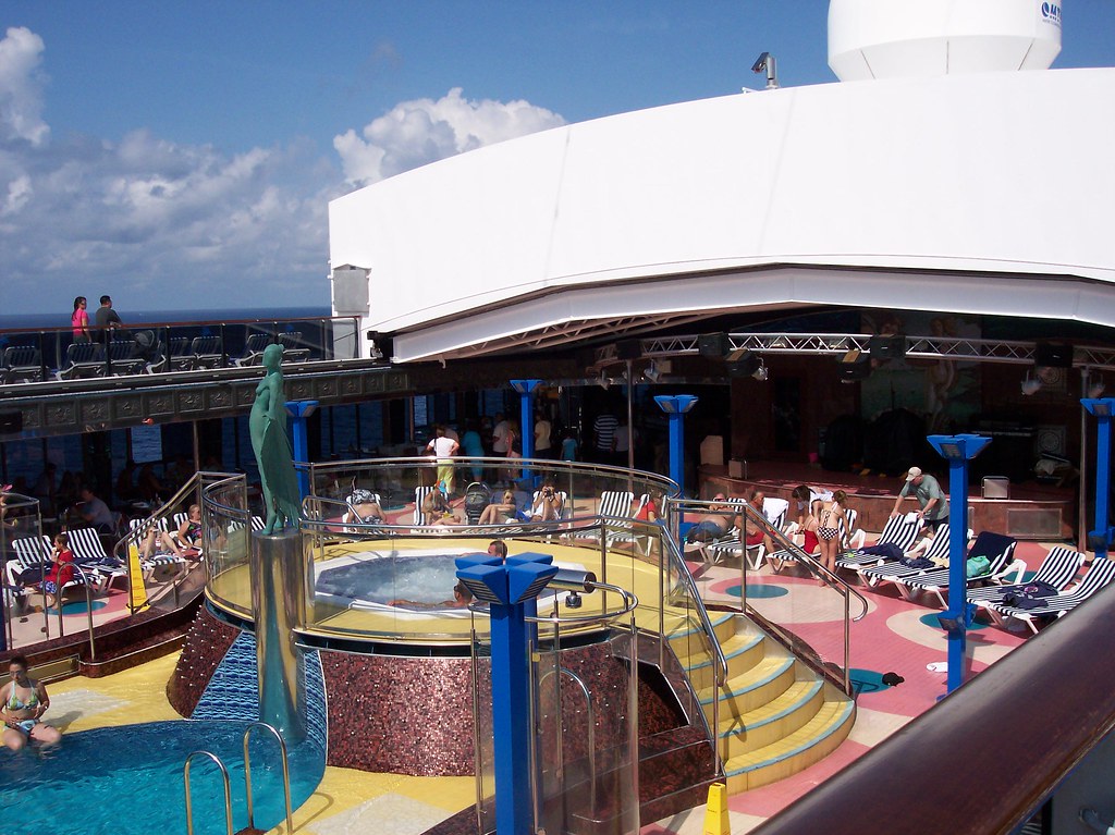 Pool on the Carnival Pride ozfan22 Flickr