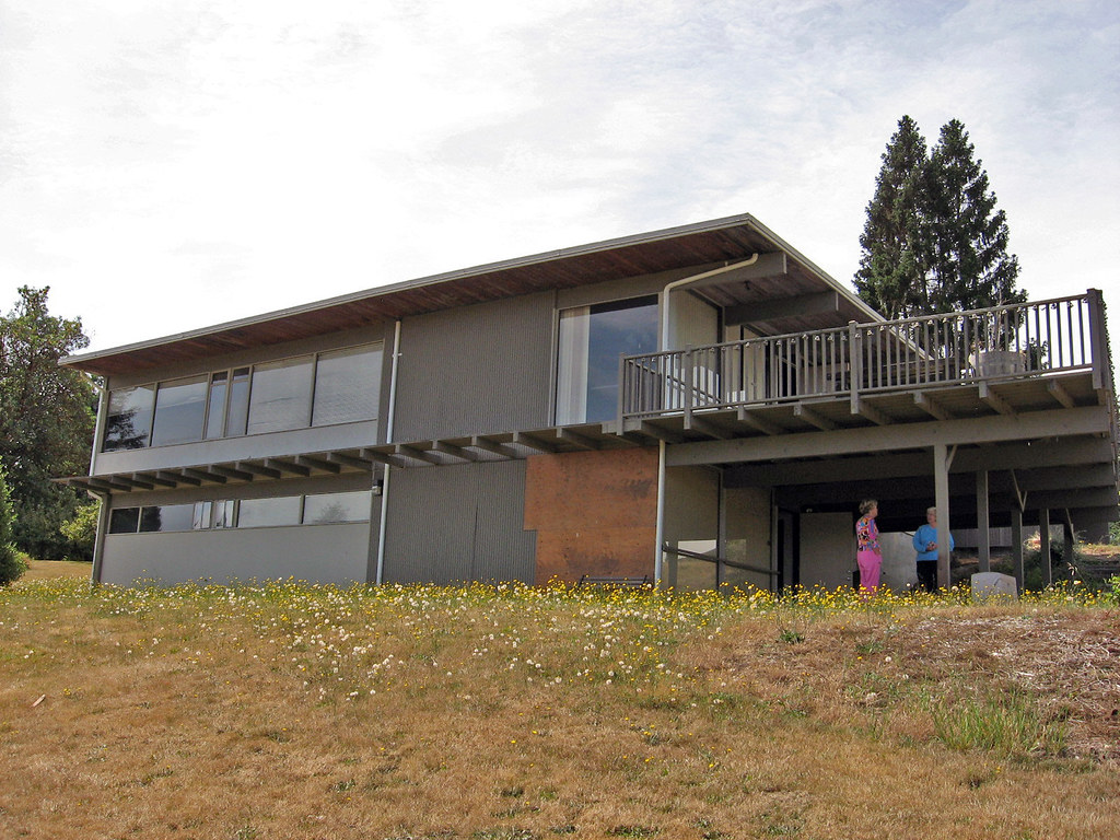 Curran House It may seem a rare instance when the technolo… Flickr