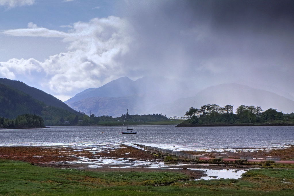 Loch Leven, Scotland Loch Leven, in the county of Kinross,… Flickr