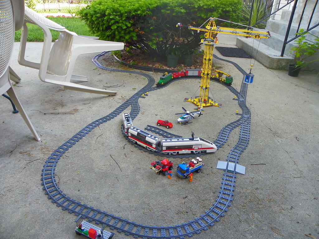 lego Train Yard layout Passanger 7897 Cargo 7898 and a 790… Flickr