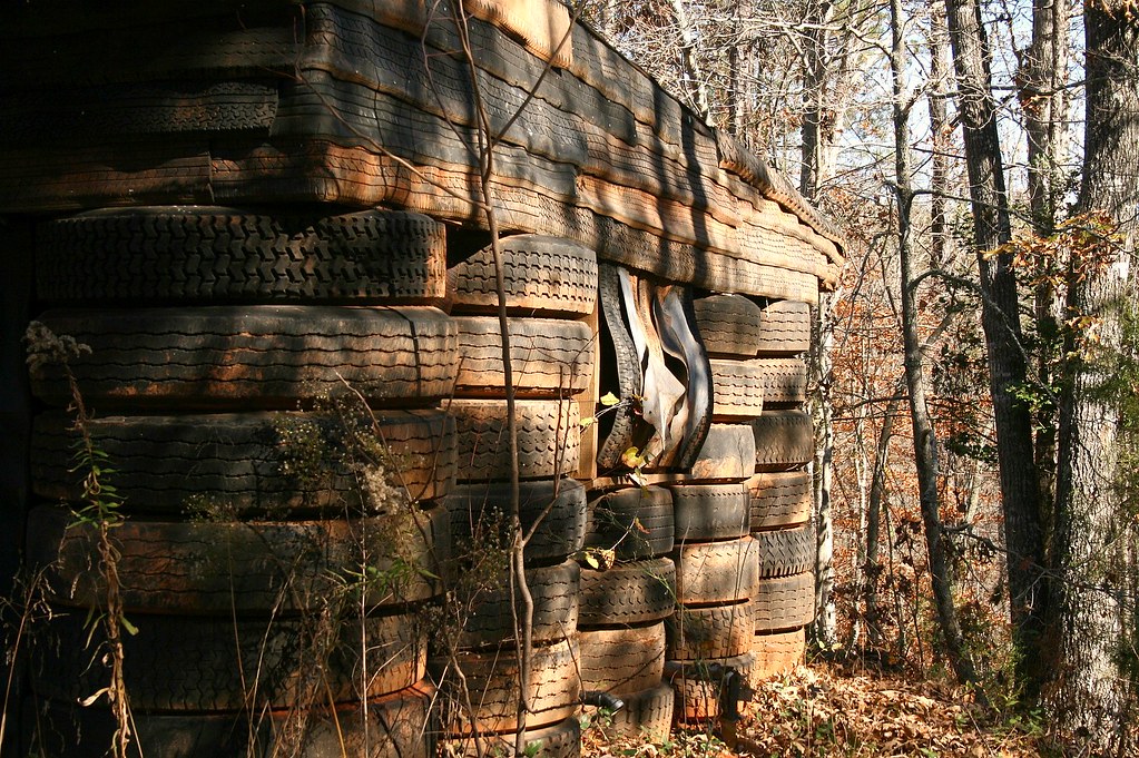 Side of Tire Building Dwelling made from old tires. This h… Flickr