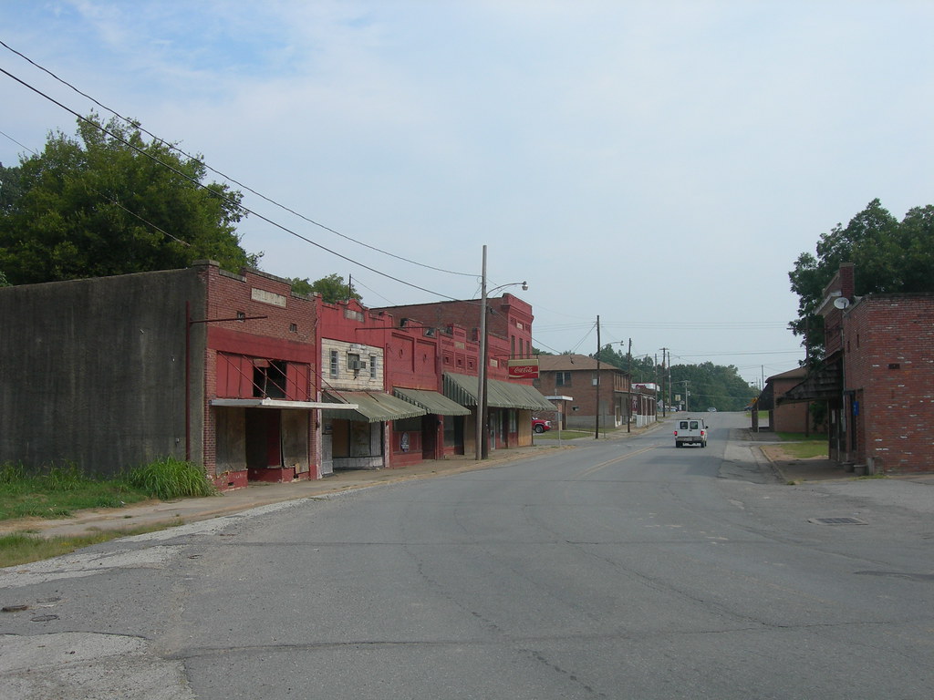 Downtown De Valls Bluff, Arkansas De Valls Bluff is a very… Flickr