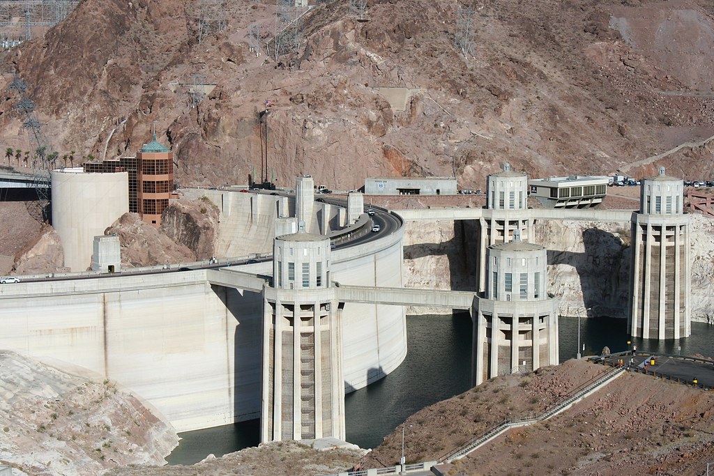 Hoover Dam of the Colorado river Completed in 1936, was th… Flickr