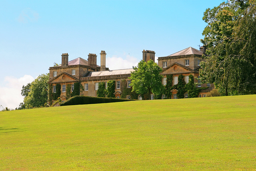 2. Bowood House Wiltshire INTRODUCTION to Bowood House. Bo… Flickr