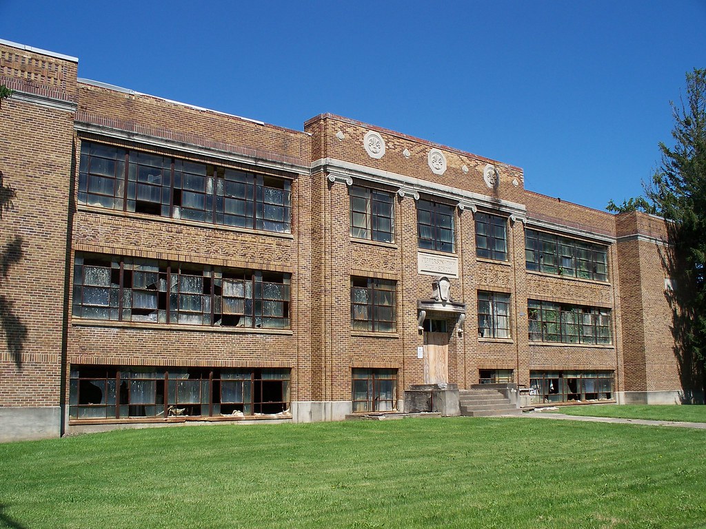 OH Dayton Jefferson Twp High School The abandoned Jeffer… Flickr