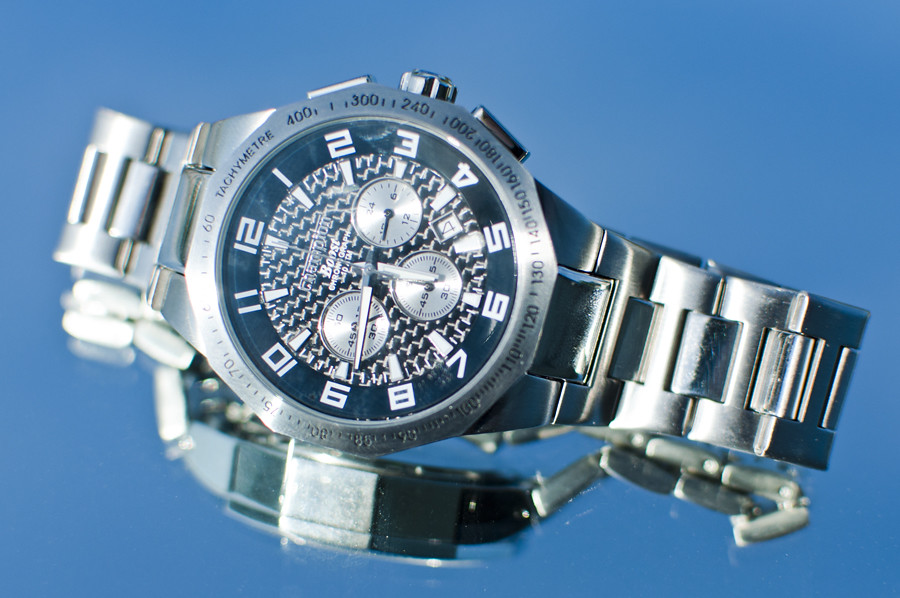 Clock(s) Confusion never stops Closing walls and ticking c… Flickr