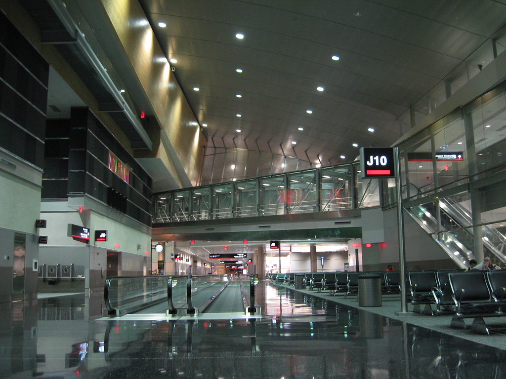 Miami international airport, concourse J Gate J10 Khrisztian Flickr