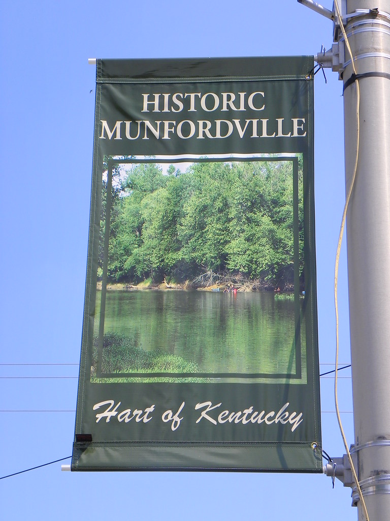 Historic Munfordville Banner Munfordville, Hart County, Ke… Flickr