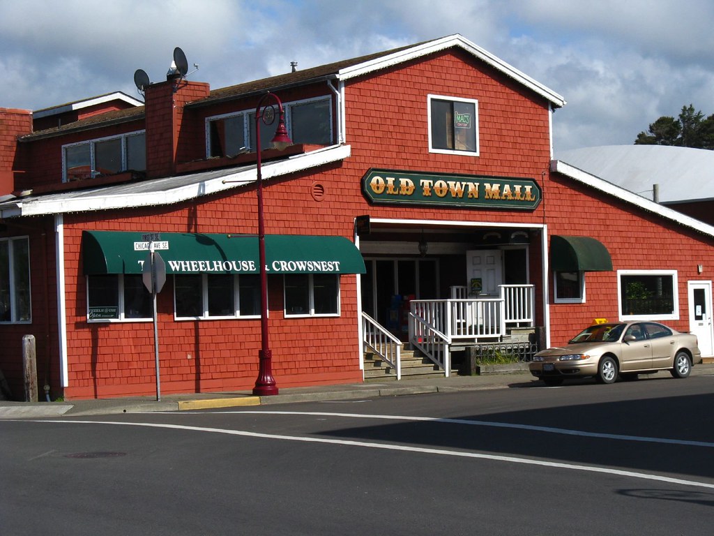 Old Town Bandon Bandon, Oregon has a very picturesque down… Flickr