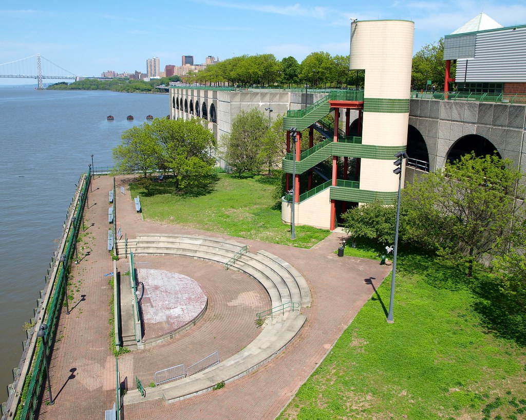 Amphitheater, Riverbank State Park, New York City jag9889 Flickr