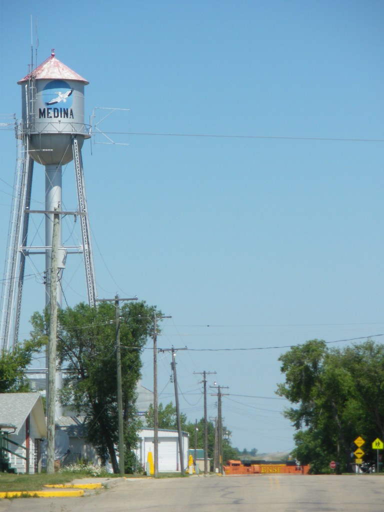 Medina, North Dakota featuring BNSF 8961 rolling through TBone