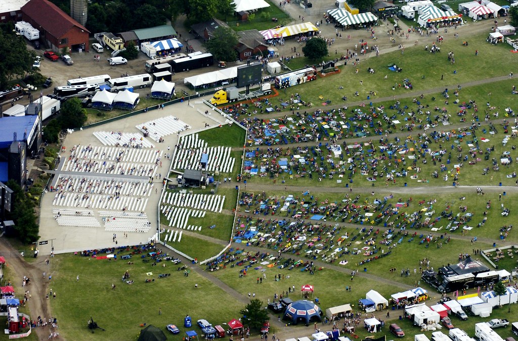 COUNTRY THUNDER AERIAL4 Country Thunder main stage and sea… Flickr