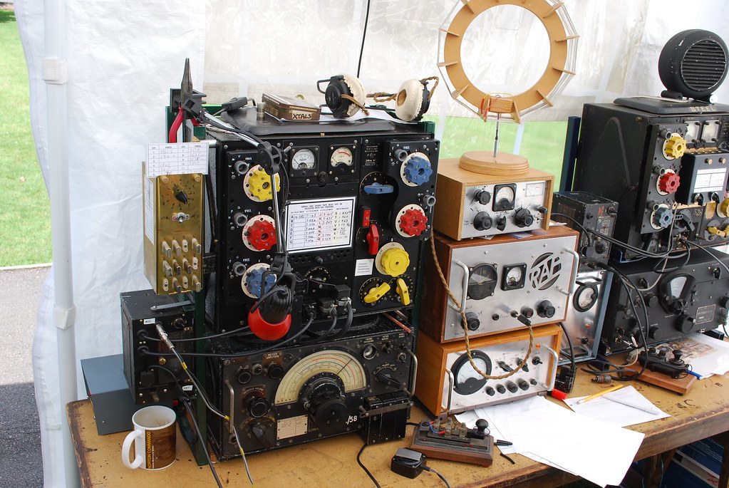 WW2 Radio Equipment at Bletchley Park 2009 T1154 Transmitt… Flickr
