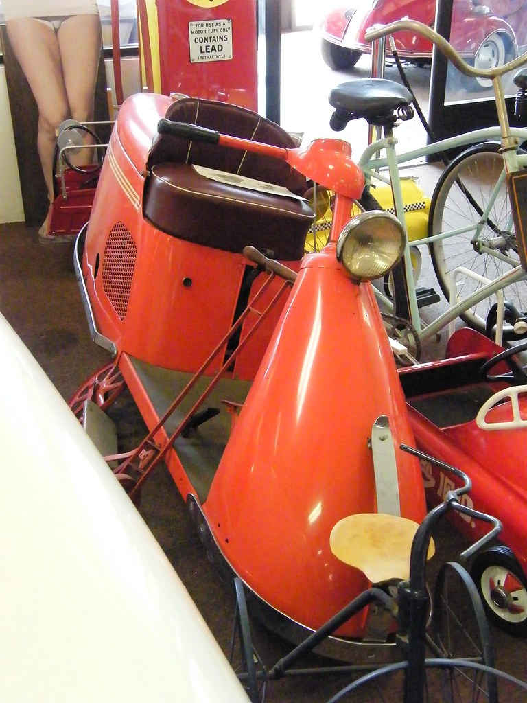 1949 Salisbury motor scooter Tom Donohue Flickr
