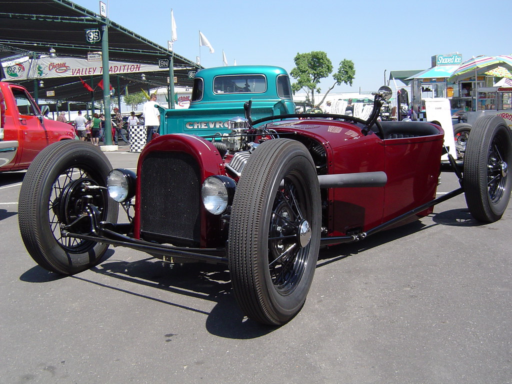 Low Hot Rod Cherry Auction swap meet Fresno,Ca. Bob the Real Deal