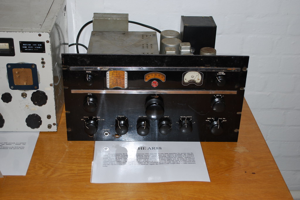 AR88 Receiver at Bletchley Park 2009 AR 88 shortwave radio… Flickr