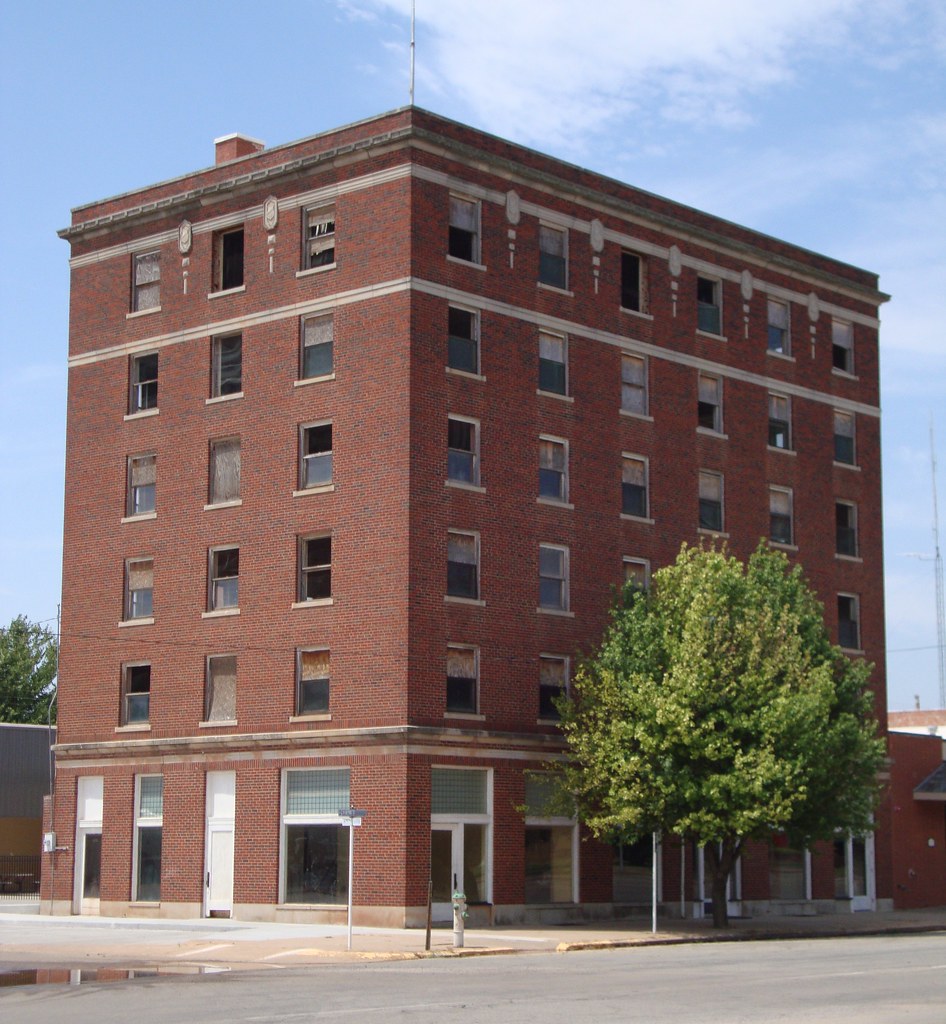 Old Hotel (Alva, Oklahoma) Located on the large Woods Coun… Flickr