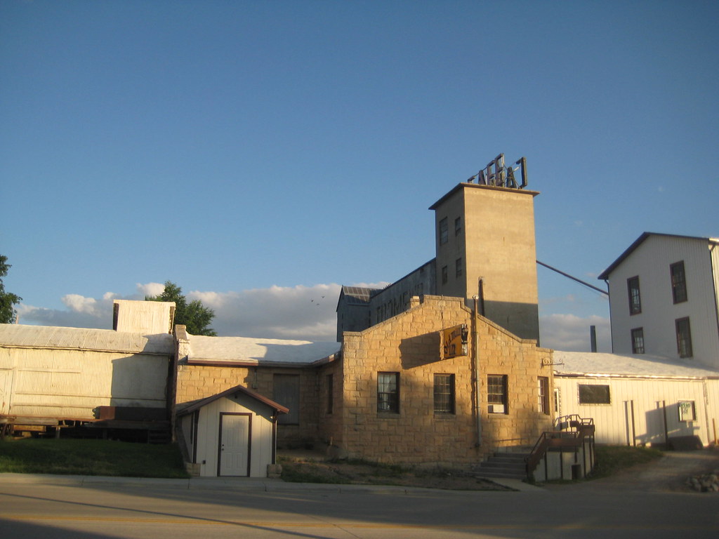 Newcastle, Wyoming This is the Old Mill Inn, a wonderful r… Flickr