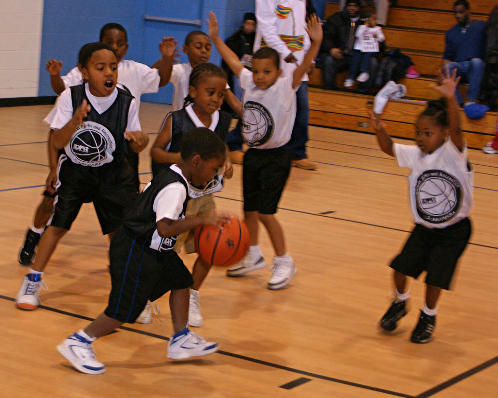 youth basketball 5 and 6yearolds play basketball at the… Flickr