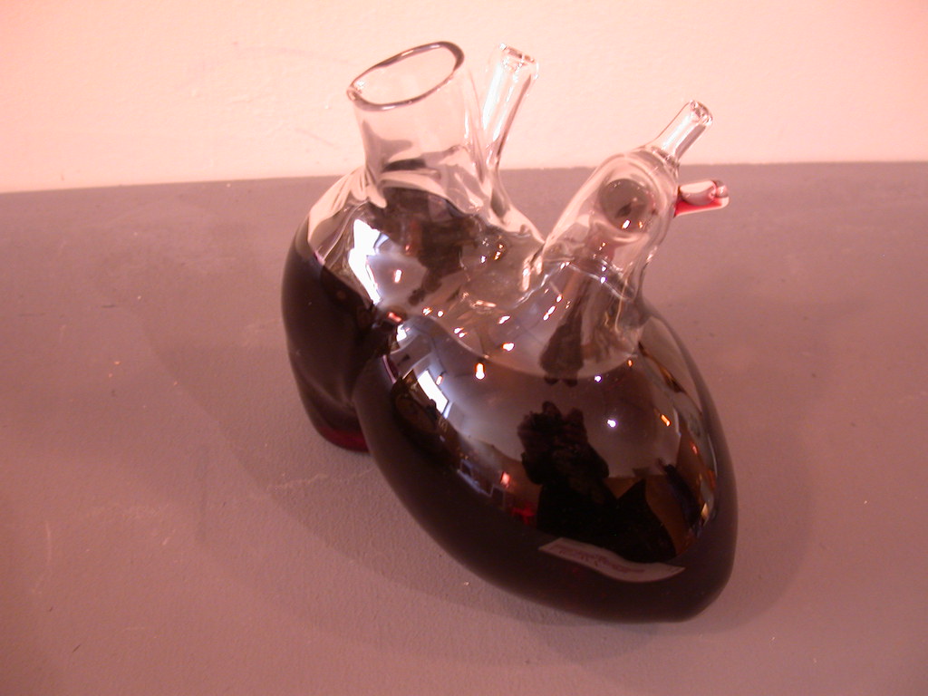 Heart decanter This is a lovely piece spotted at the Viva … Flickr